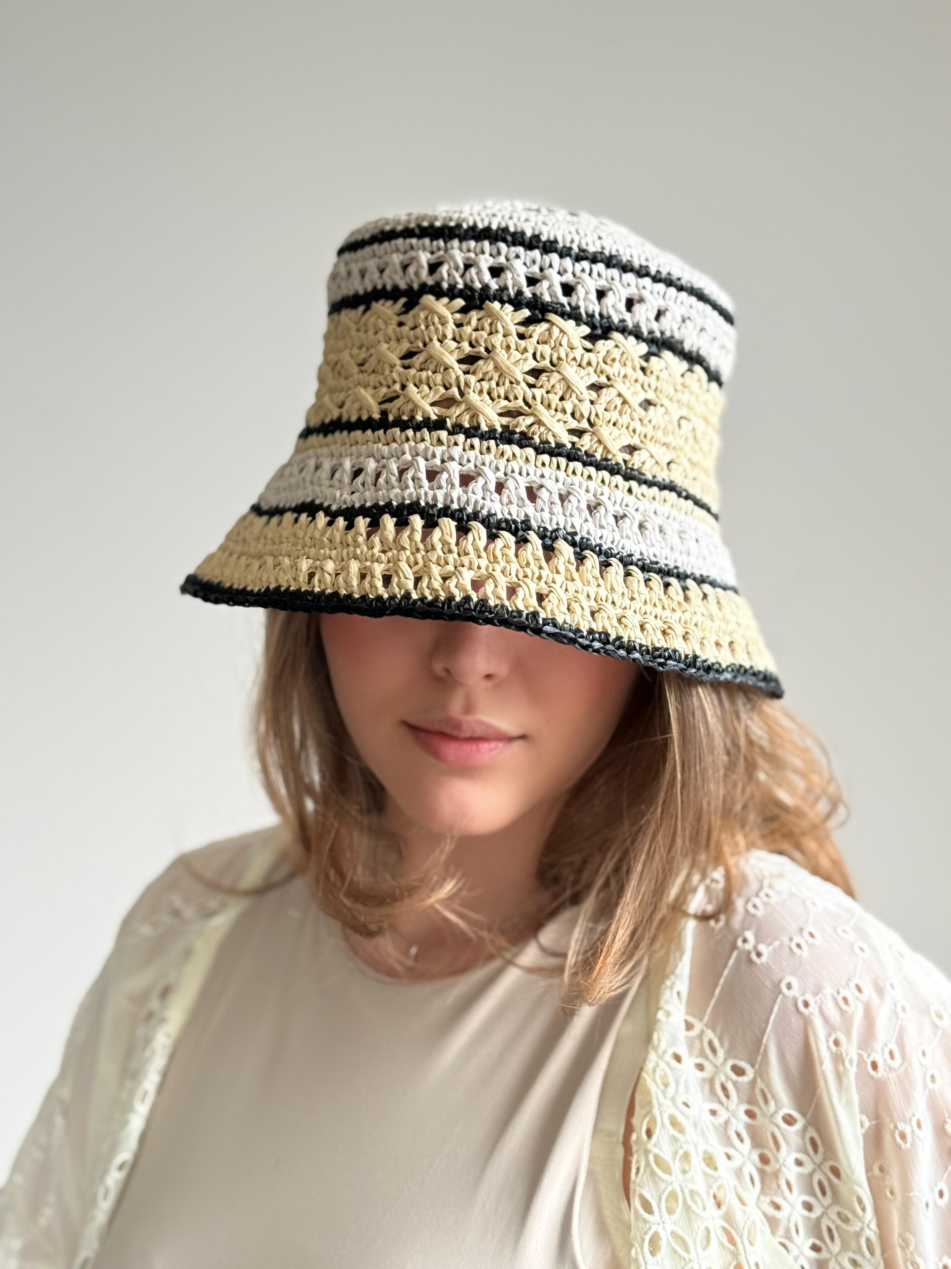 Панама з рафії image 1